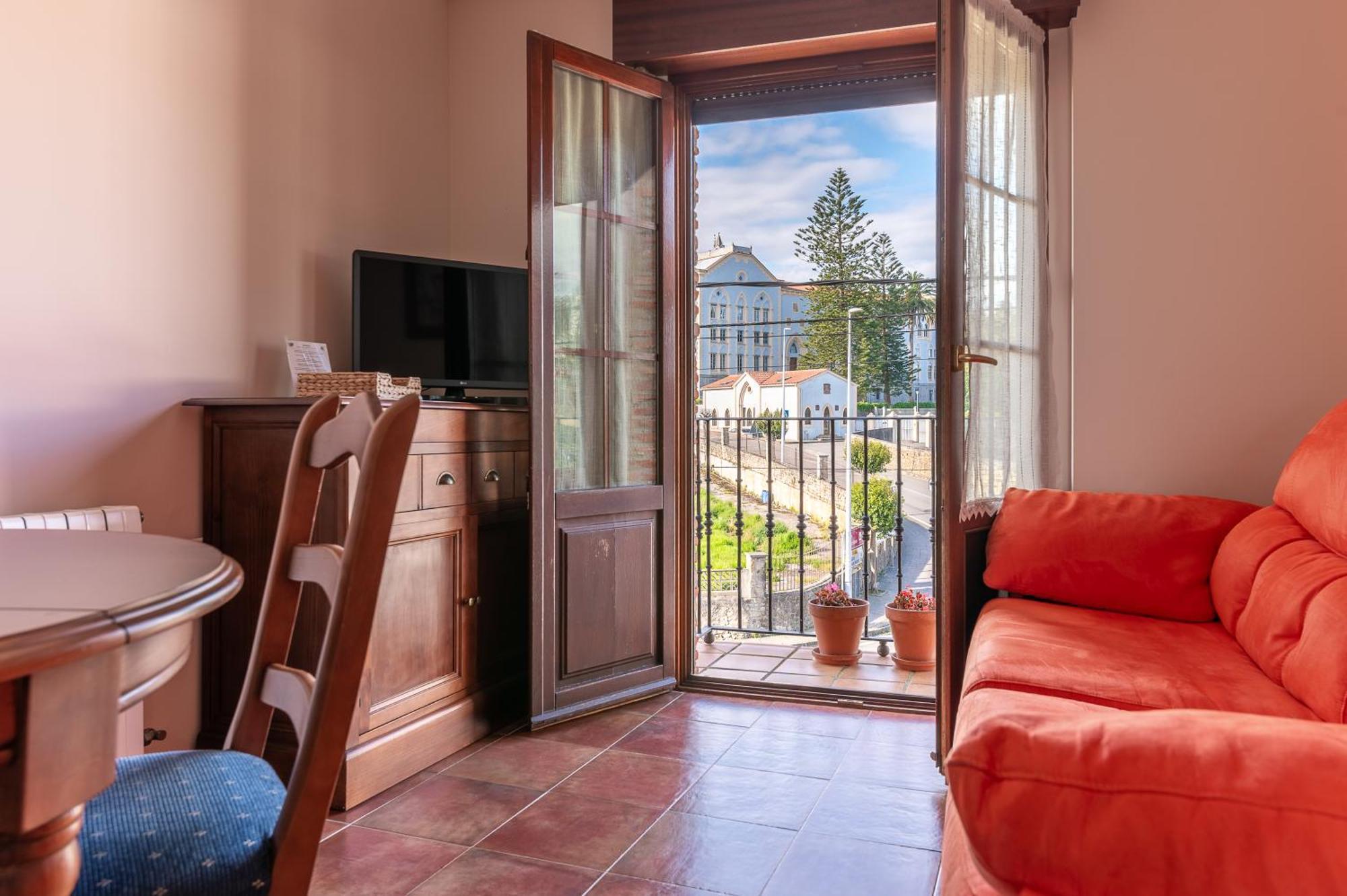 Apartamentos El Cruce De Moraton Кобресес Екстер'єр фото